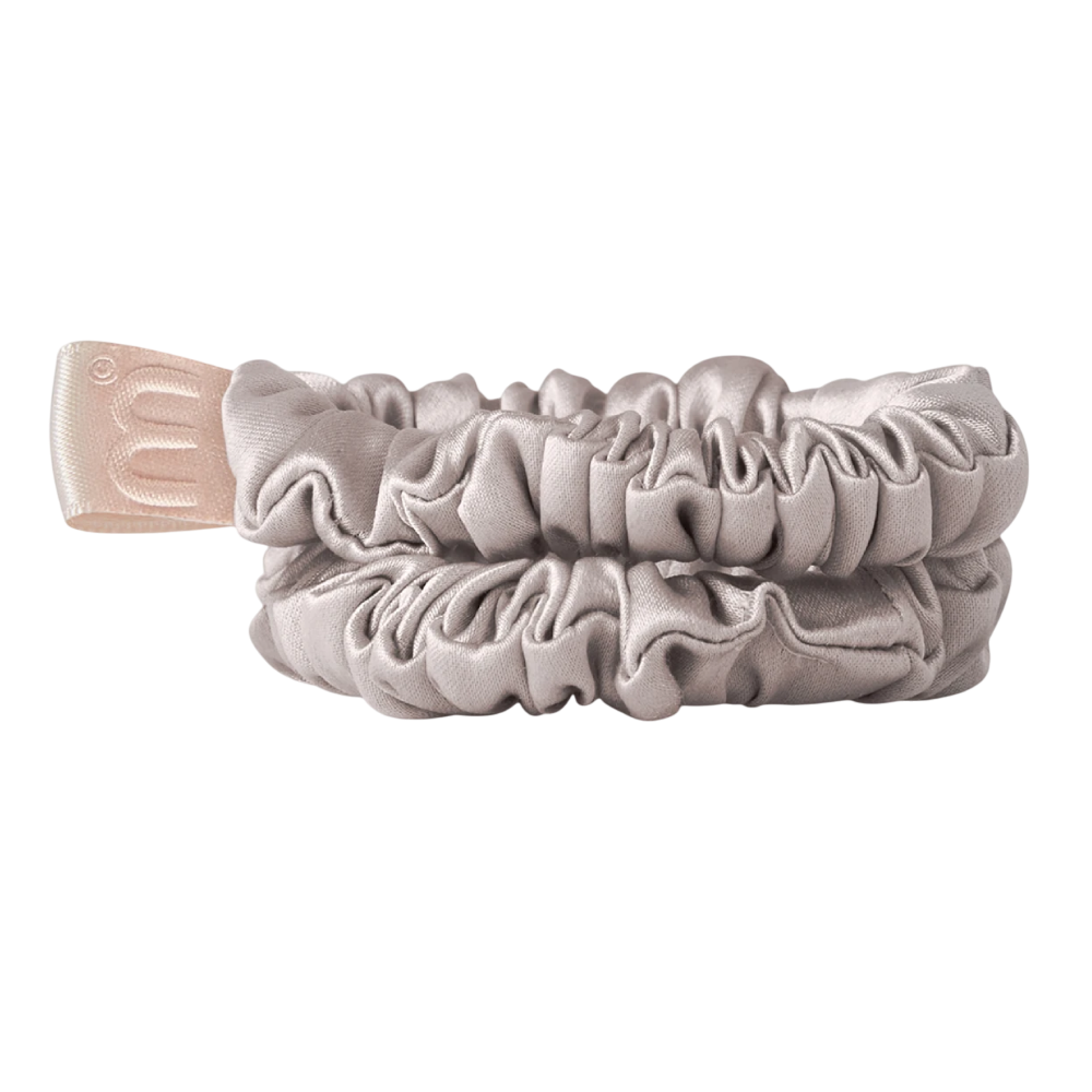 MON MOU Silk Mini Slim Scrunchie Set Taupe 2шт - Набір тонких шовкових міні-резинок (сіро-бежевий) MON MOU Silk Mini Slim Scrunchie Set Taupe 2шт - Набір тонких шовкових міні-резинок (сіро-бежевий)